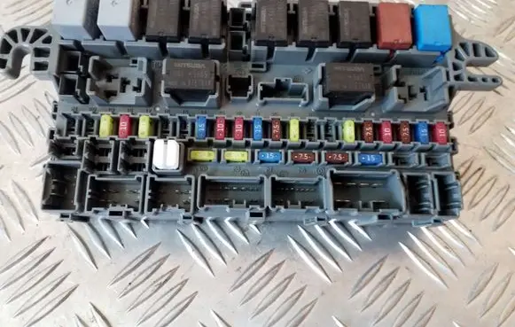 Honda Jazz Fuse module