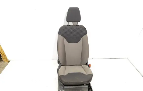 Ford Turneo Courier Front passenger seat 