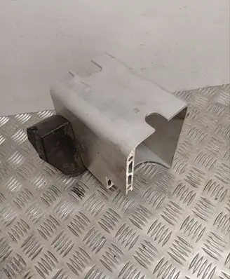 Battery bracket