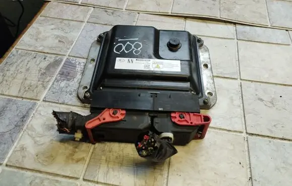 Subaru Outback Engine control unit/module 22611AP841 2758009843
