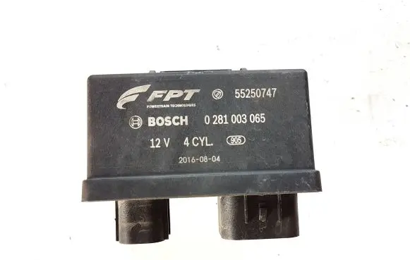 Fiat 500X Glow plug pre-heat relay 55250747 0281003065