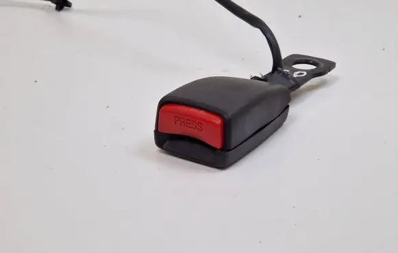 Mitsubishi Outlander Rear seatbelt buckle 