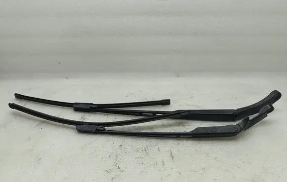 Audi A6 S6 C6 4F Windshield/front glass wiper blade 
