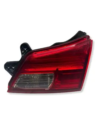 Subaru Outback Tailgate rear/tail lights 13220072