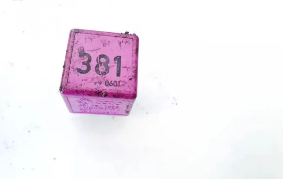 Skoda Superb B5 (3U) Other relay 431951253g v23134-b52-x372