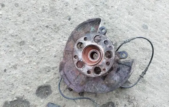 Mercedes-Benz A W168 Front wheel hub spindle knuckle