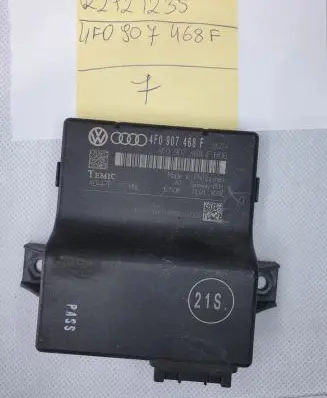 Audi A6 S6 C6 4F Gateway control module 4F0907468F