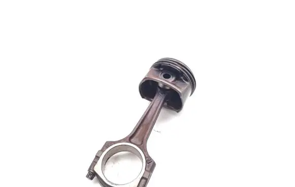 Opel Corsa D Piston with connecting rod A12XER