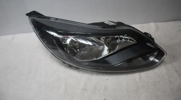 Ford Focus Headlight/headlamp