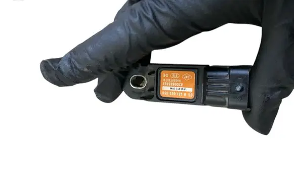 Renault Master III Air pressure sensor 0281002958