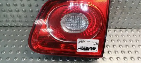 Volkswagen Tiguan Tailgate rear/tail lights 5N0945094B