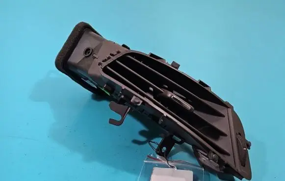 Opel Zafira C Dash center air vent grill 330188061 IMPRK1377393