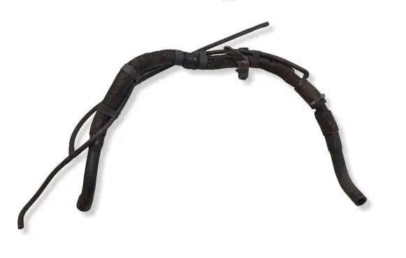 Volvo XC90 Breather hose/pipe 08651049