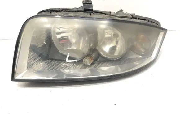 Audi A2 Headlight/headlamp 8Z0941003
