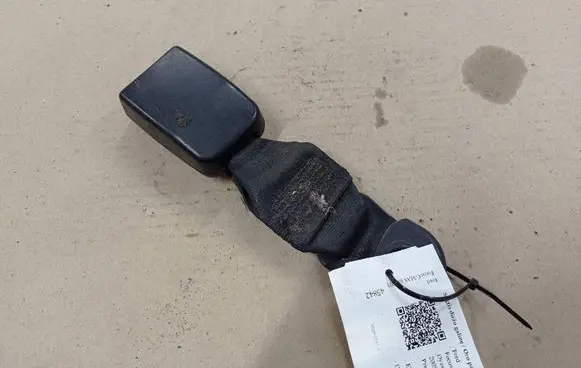 Ford Focus C-MAX Rear seatbelt buckle 3M51R60044