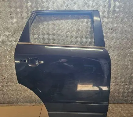 Opel Antara Rear door