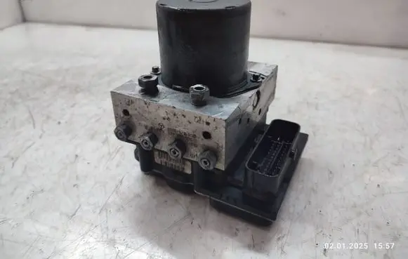 Mercedes-Benz CLS C218 X218 ABS Pump A2184310912