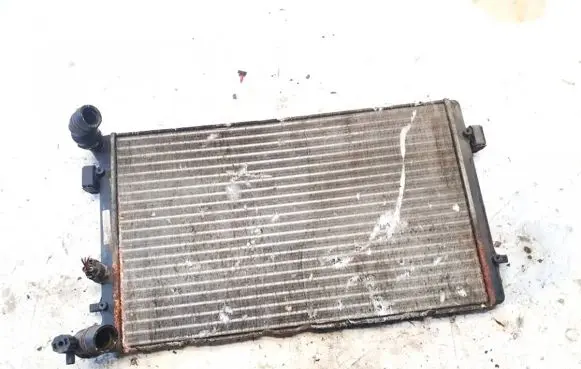 Volkswagen Golf IV Coolant radiator 1j0121253n