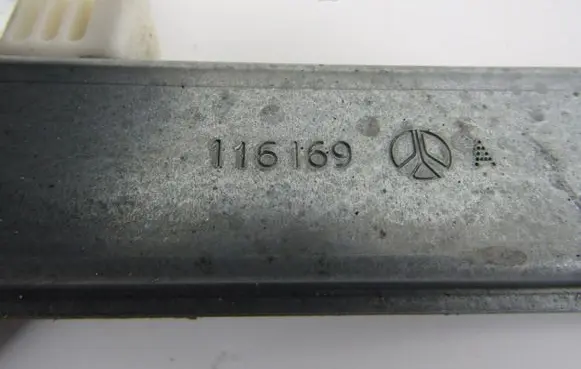 Nissan Primera Rear window lifting mechanism without motor 116169