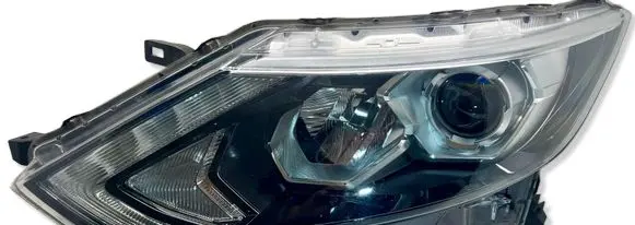 Nissan Qashqai Headlight/headlamp 10018015