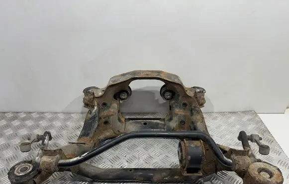 BMW 3 E46 Rear axle beam 