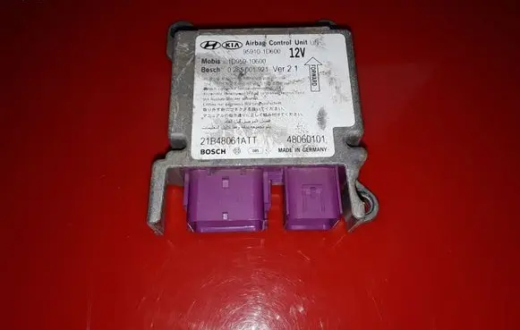 KIA Carens II Airbag control unit/module 959101D600 1D95910600 0285001921