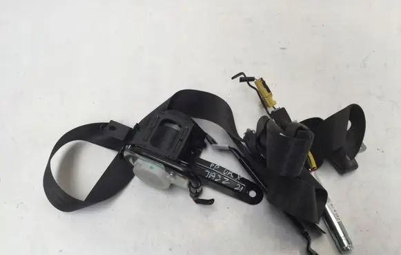 Honda Jazz IV GR Front seatbelt 6466106
