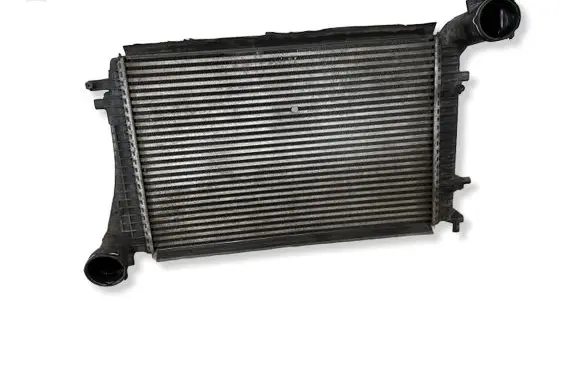 Volkswagen PASSAT B6 Intercooler radiator 3C0145803E