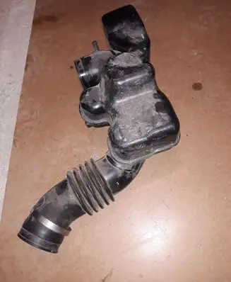 Subaru Outback (BS) Air intake hose/pipe