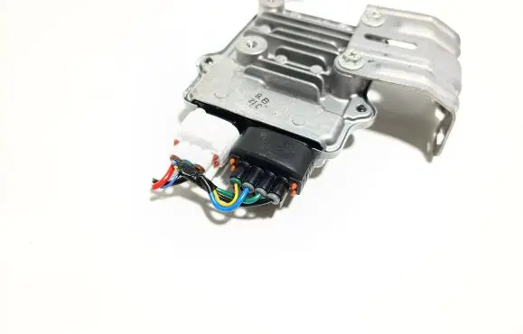 Lexus RX 330 - 350 - 400H Fuel injection pump control unit/module 8957158020
