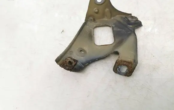 Chevrolet Orlando Fender mounting bracket