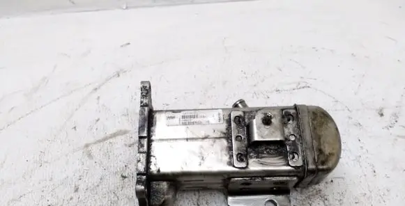 Ford Kuga I EGR valve cooler V29004027