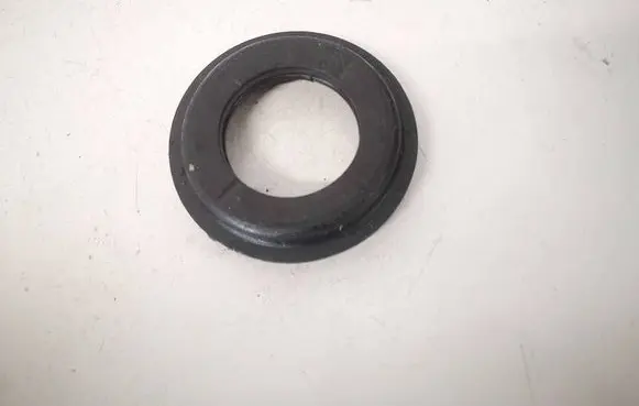Volkswagen Golf V Oil filler cap 038133287C