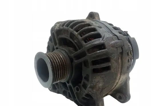 Opel Vivaro Generator/alternator 8200692868B