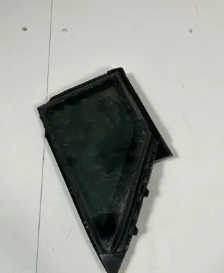Toyota C-HR I Rear vent window glass 68189F4030