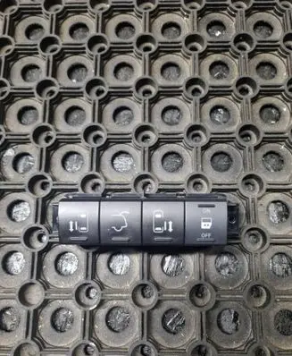 Chrysler Grand Voyager V Electric sliding door switch P04602579AB 03456901