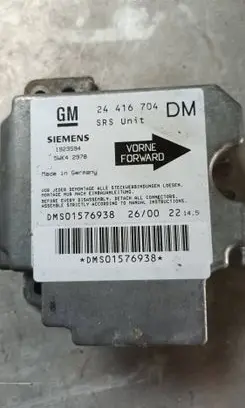 Opel Zafira A Airbag control unit/module 24416704 DMS01576938