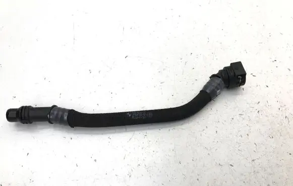 BMW 2 Active Tourer U06 Engine coolant pipe/hose 8471906