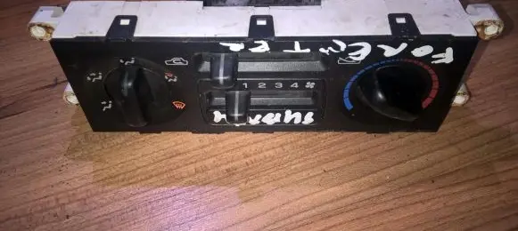 Subaru Forester SF Climate control unit