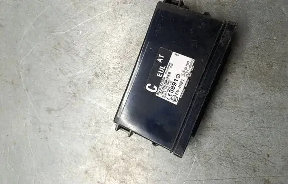 Subaru B9 Tribeca Comfort/convenience module 88281XA200