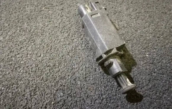Volkswagen Golf IV Brake pedal sensor switch 191945515