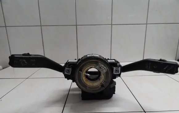 Volkswagen Golf VI Indicator stalk 1K0953513G