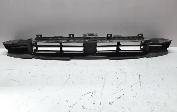 BMW X3 G01 Bottom radiator support slam panel 7468219 160330801