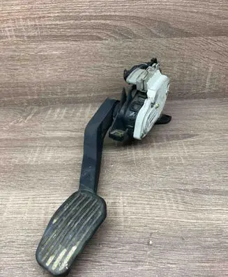 Volvo XC90 Accelerator throttle pedal 30683517 6PV008537 Used