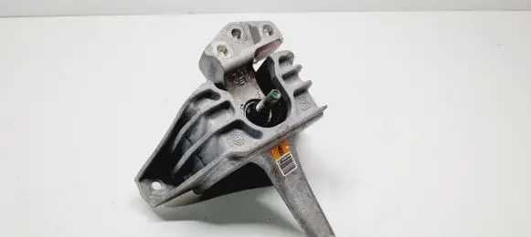 Hyundai Kona I Engine mount bracket 21810J9100