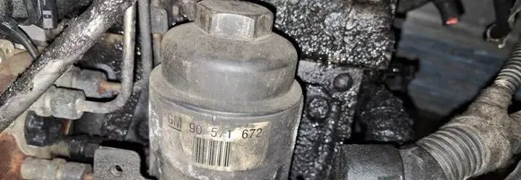 Opel Astra G Oil filter cover 90571672