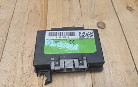 Chrysler PT Cruiser Other control units/modules P04671880AB