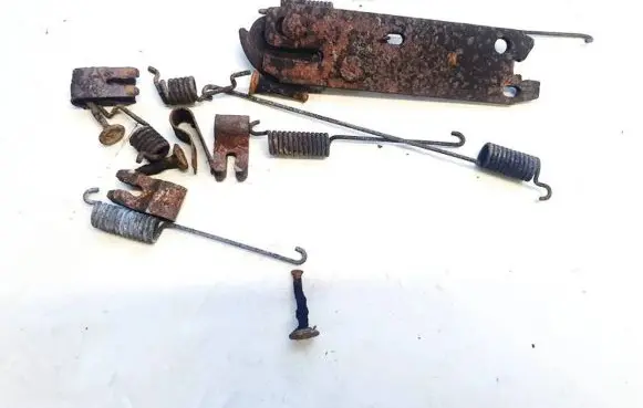 Land Rover Freelander Handbrake/parking brake pads 