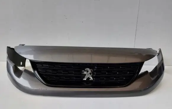 Peugeot Rifter Front bumper upper radiator grill 981688680