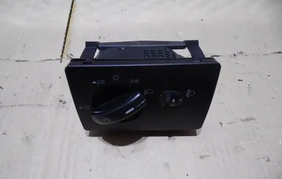 Ford Focus Fog light switch 34534
